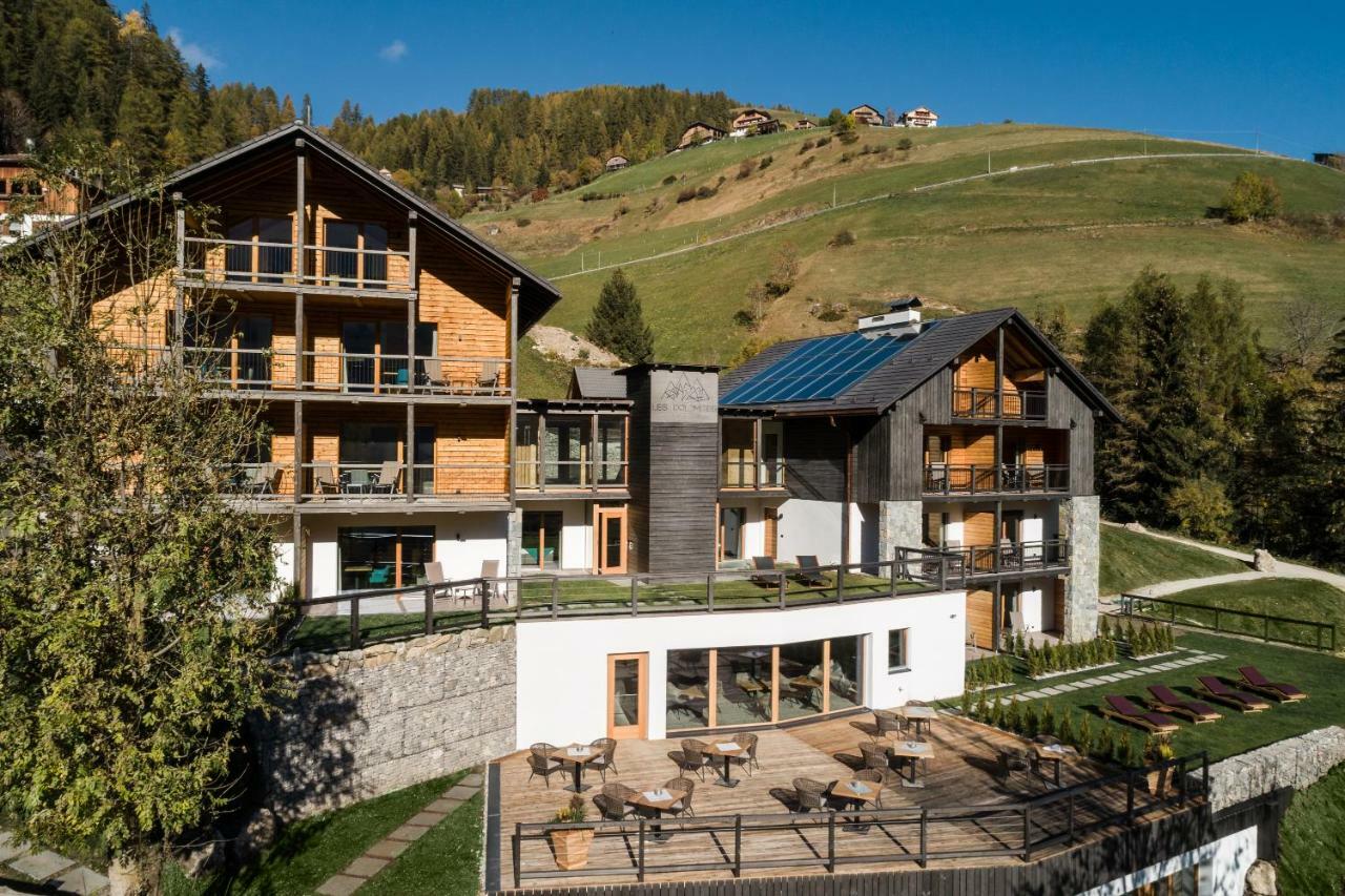 Les Dolomites Mountain Lodges San Martino in Badia Exterior photo