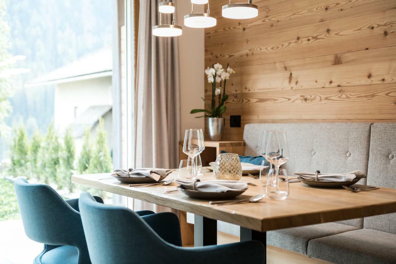 Les Dolomites Mountain Lodges San Martino in Badia Exterior photo